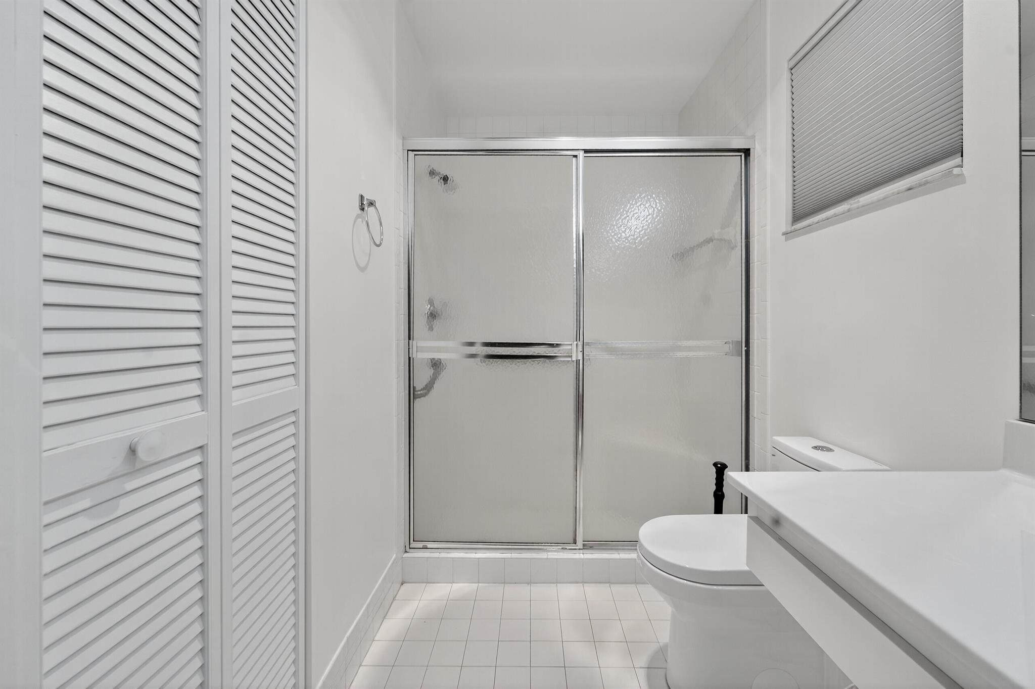 HUNTINGTON POINTE - Residential Lease