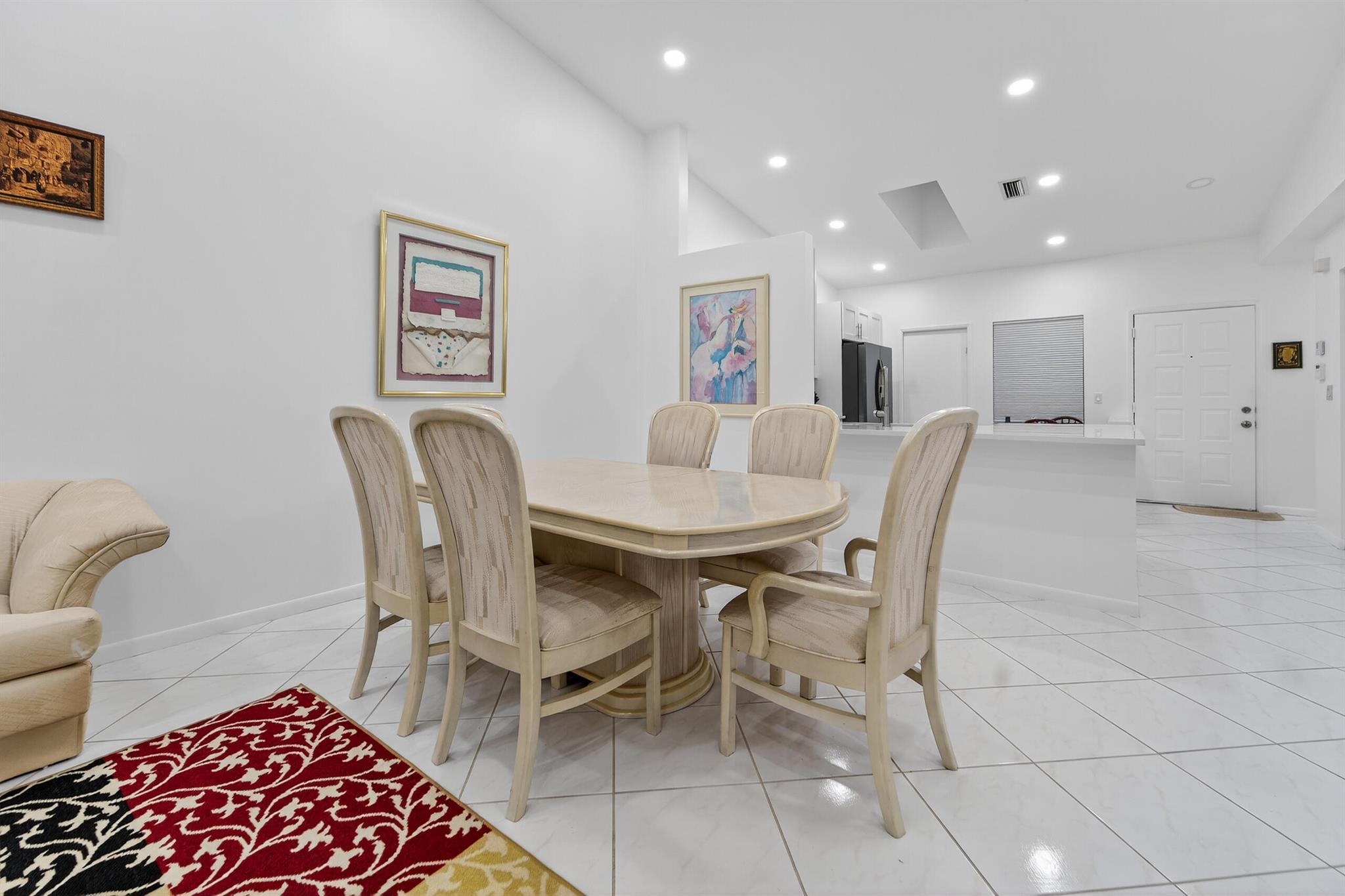 HUNTINGTON POINTE - Residential Lease