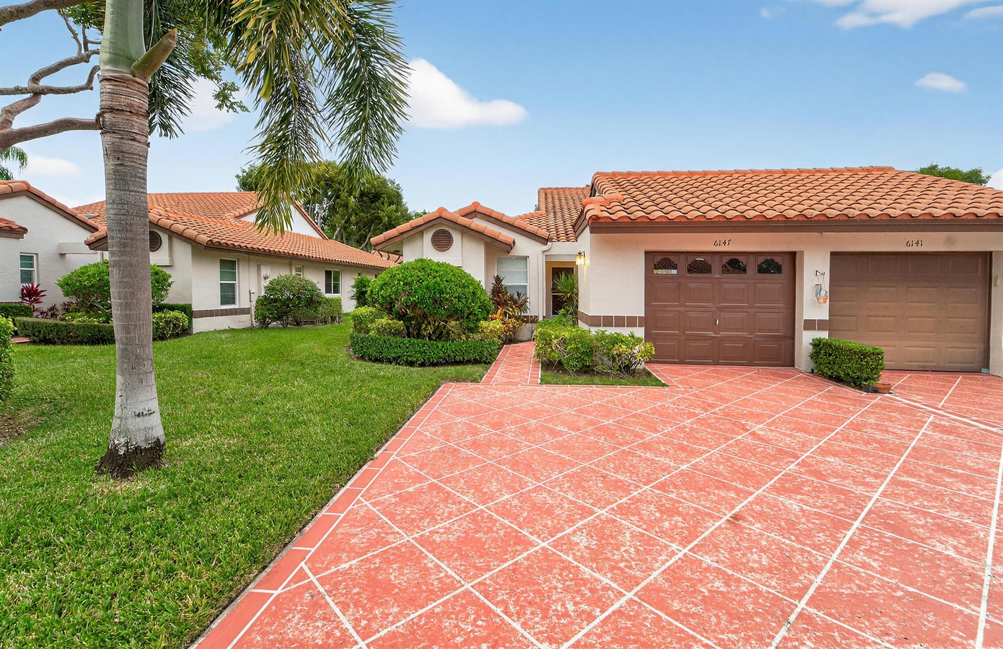 HUNTINGTON POINTE - Residential Lease