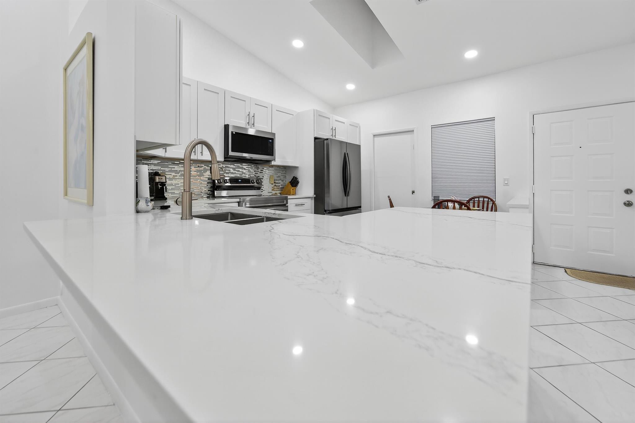 HUNTINGTON POINTE - Residential Lease