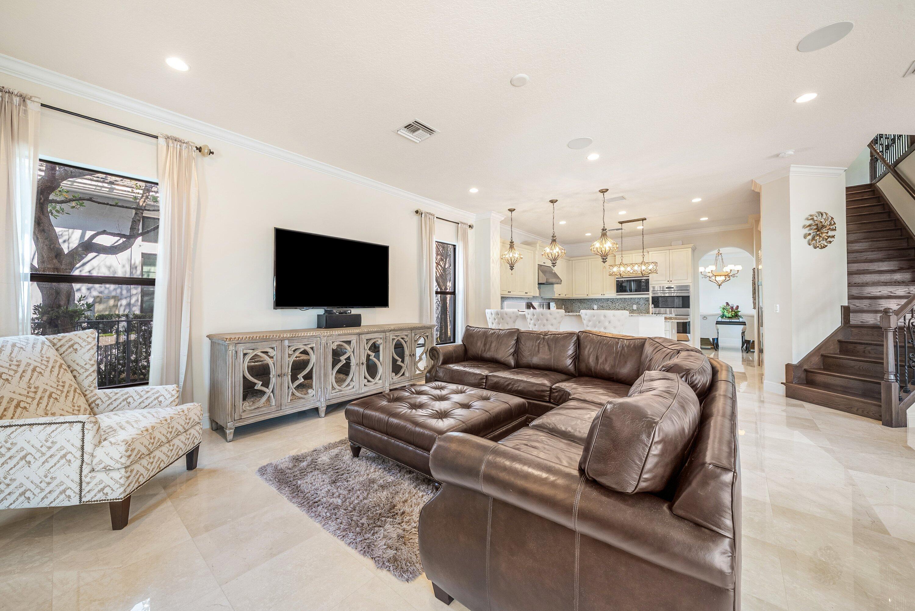 ROYAL PALM POLO - Residential Lease