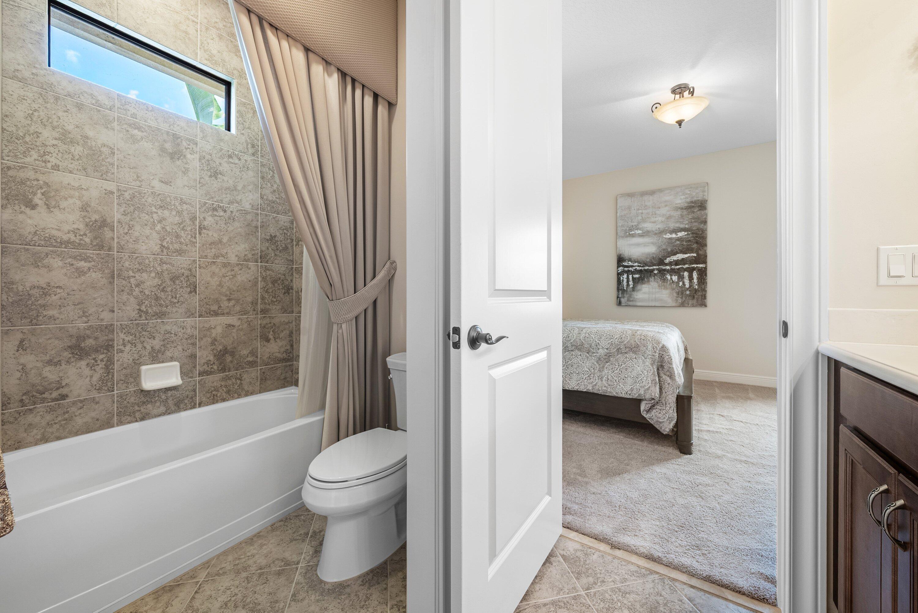 ROYAL PALM POLO - Residential Lease