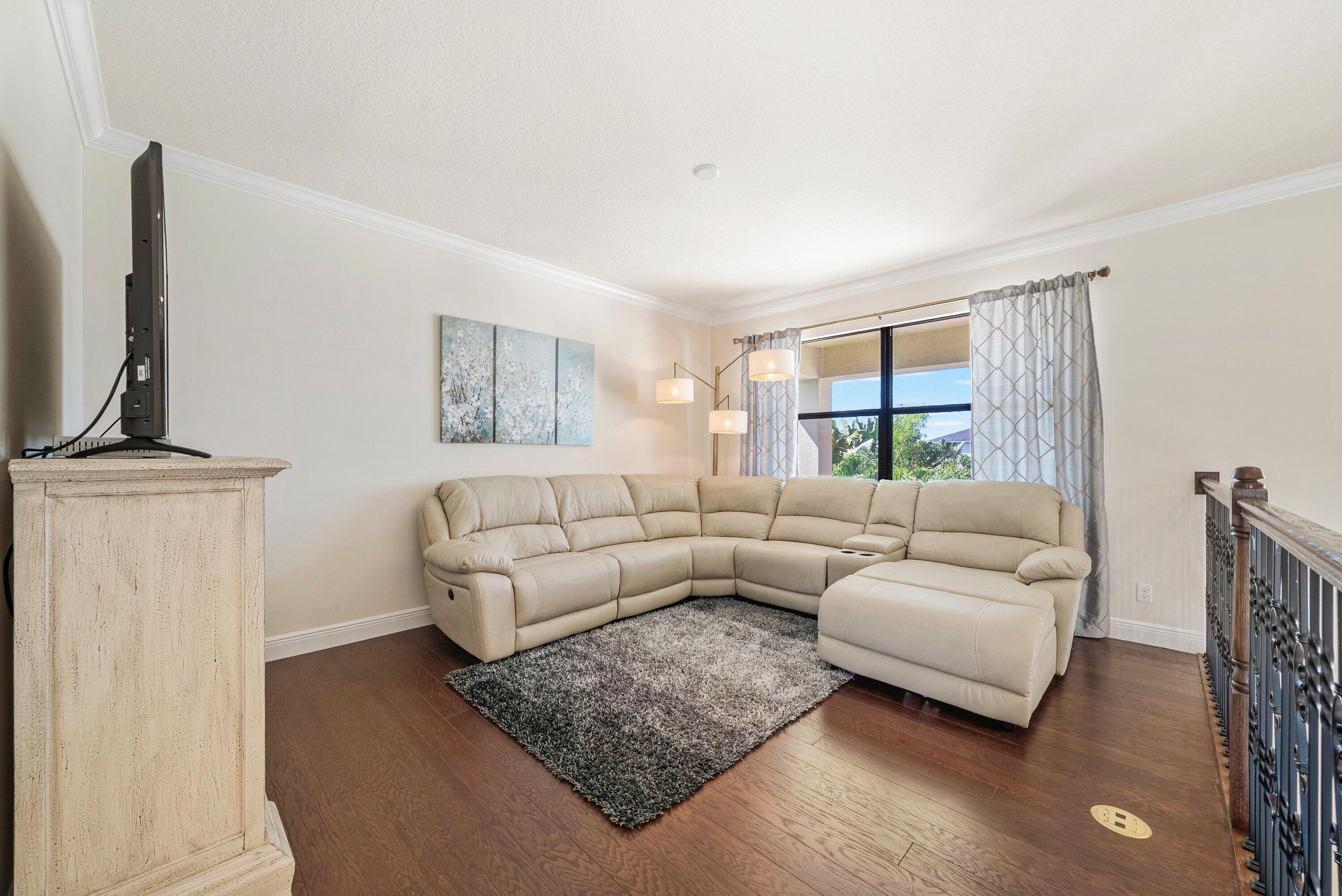 ROYAL PALM POLO - Residential Lease