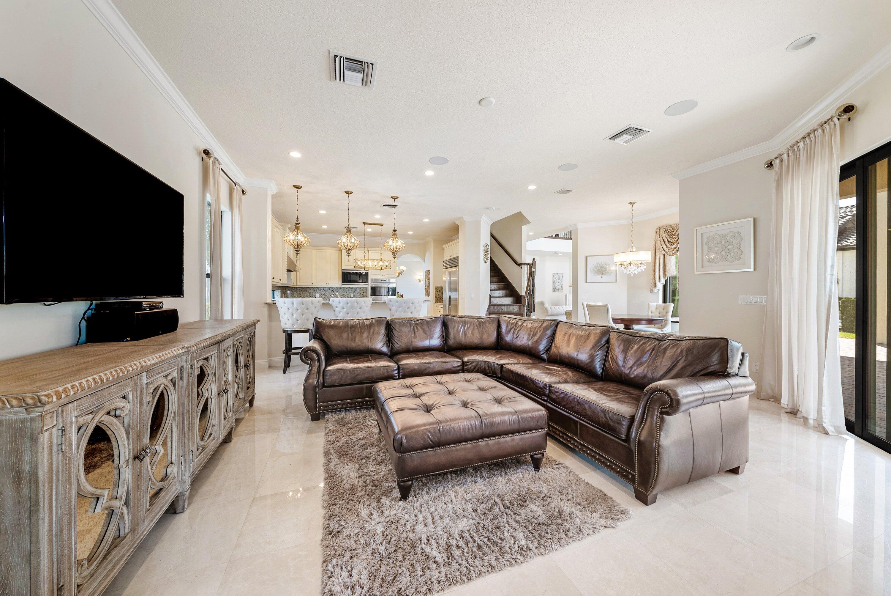 ROYAL PALM POLO - Residential Lease