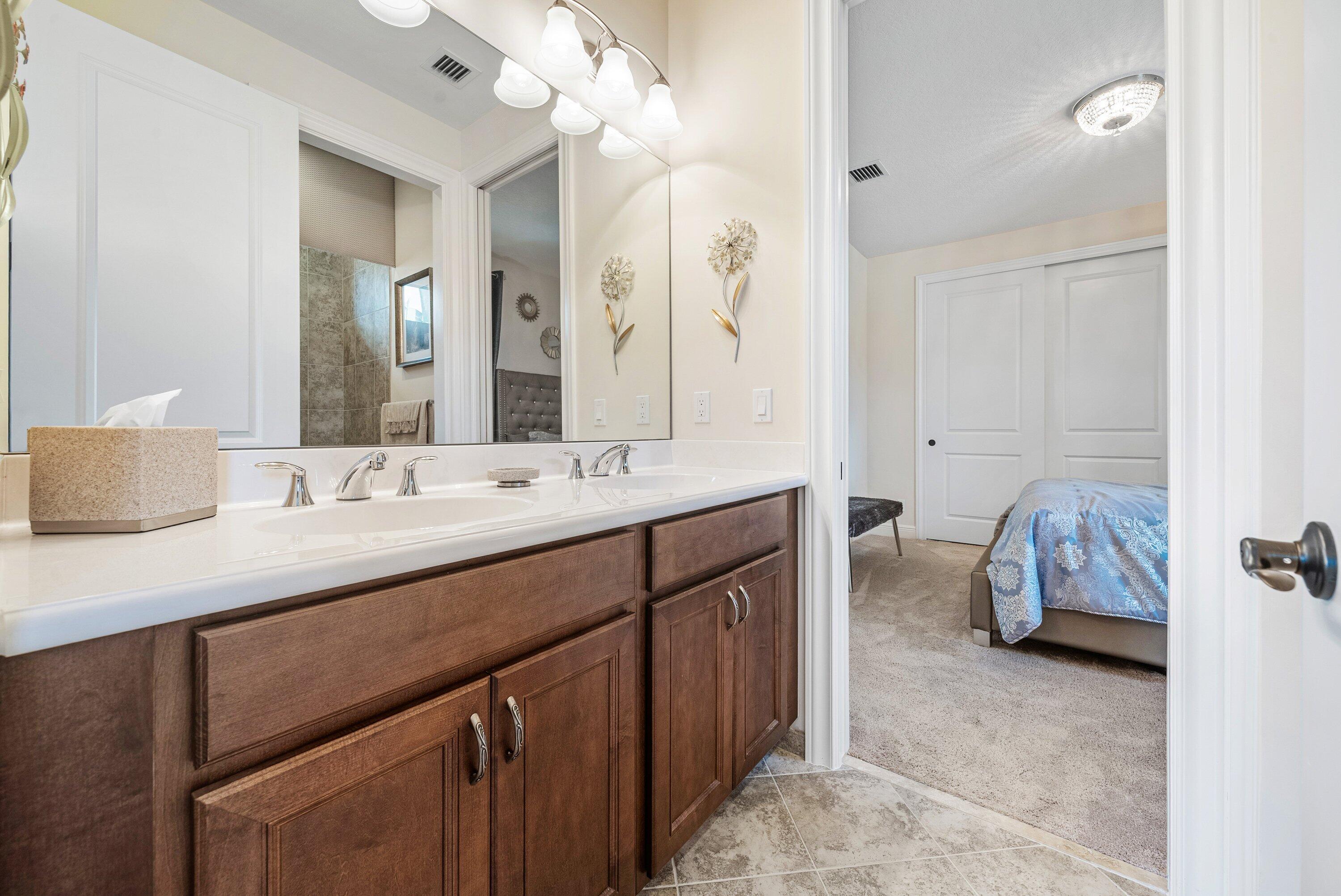 ROYAL PALM POLO - Residential Lease