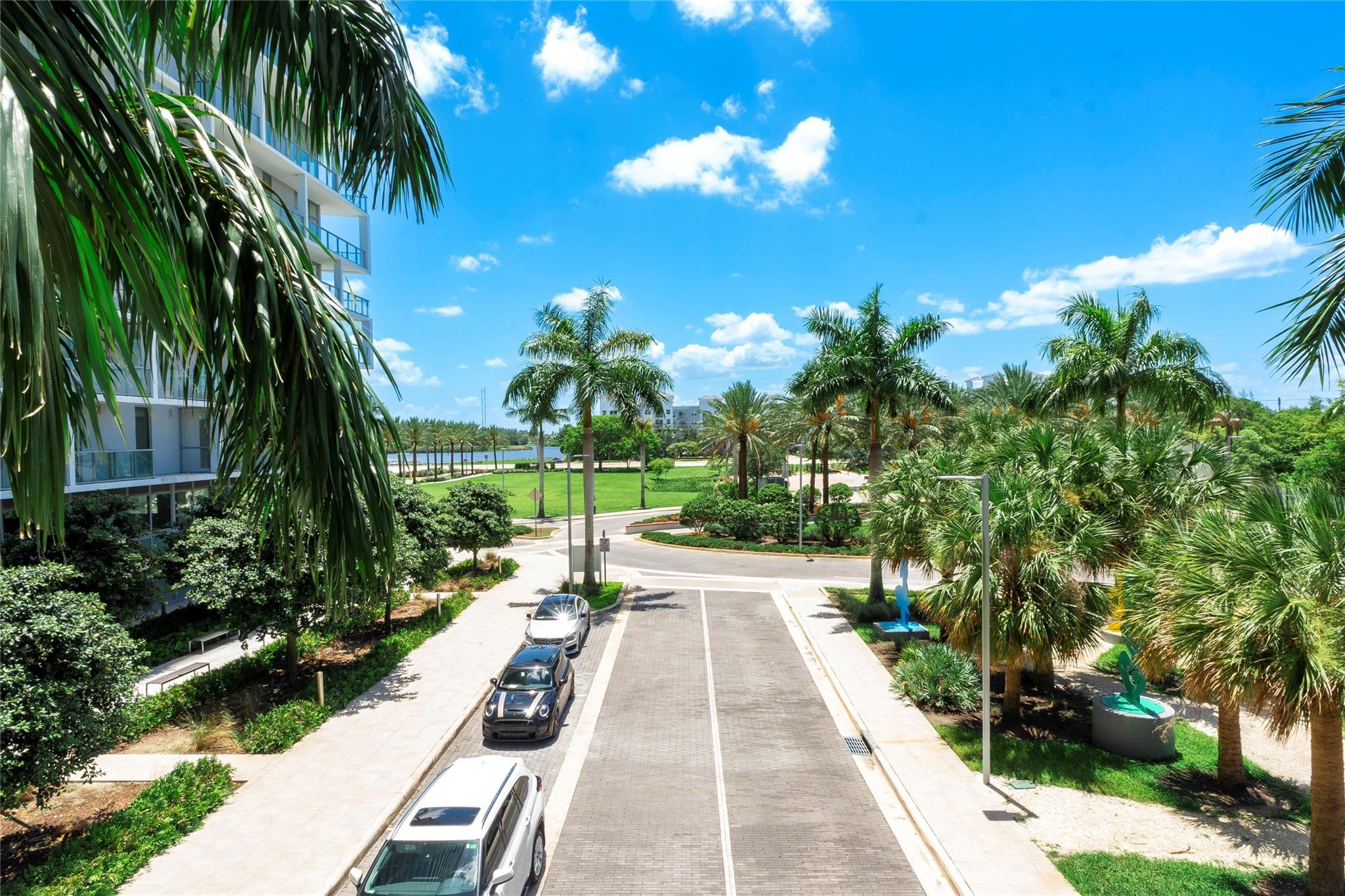 METROPICA NORTH TOWER ONE - Residential