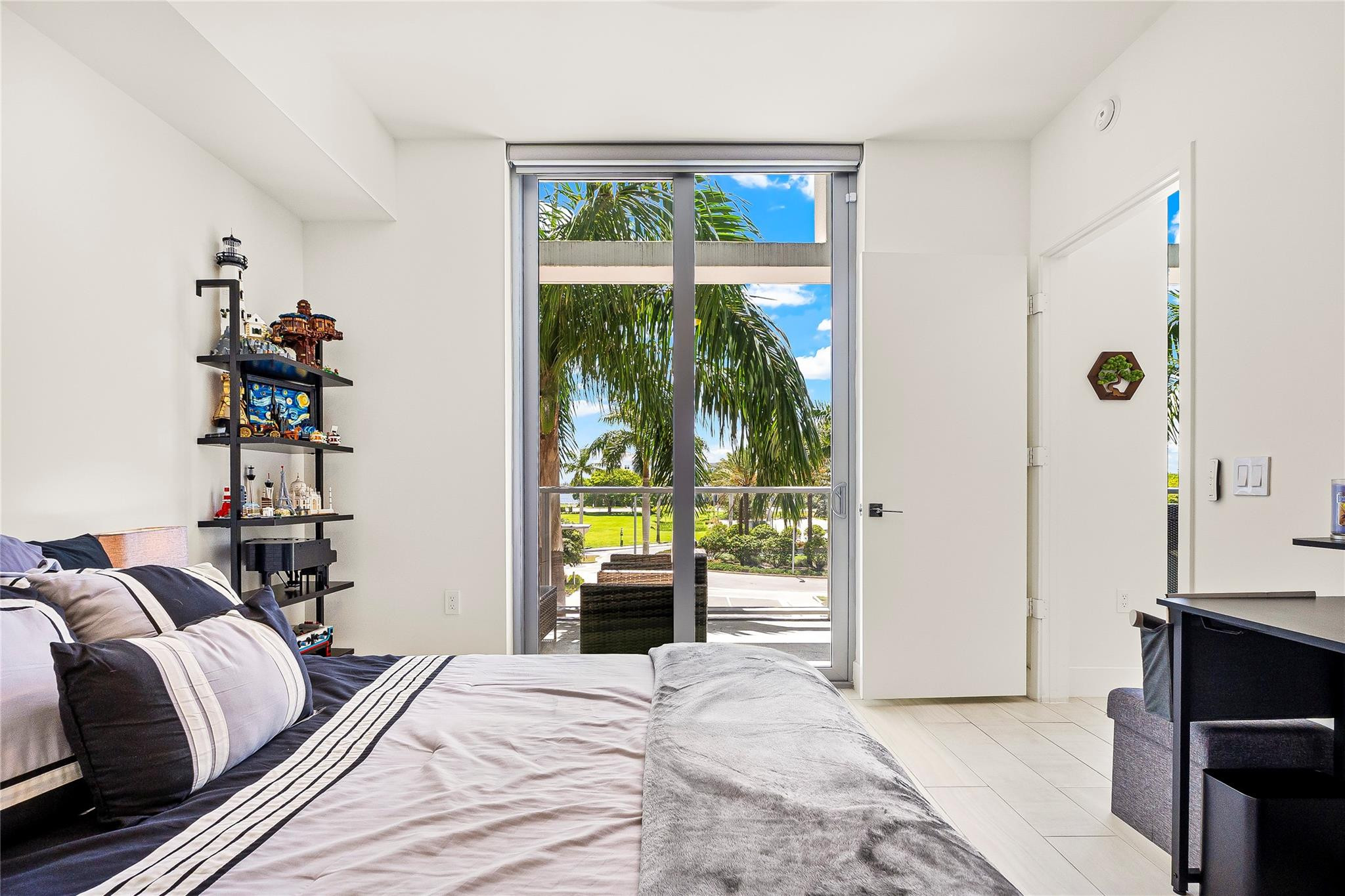 METROPICA NORTH TOWER ONE - Residential