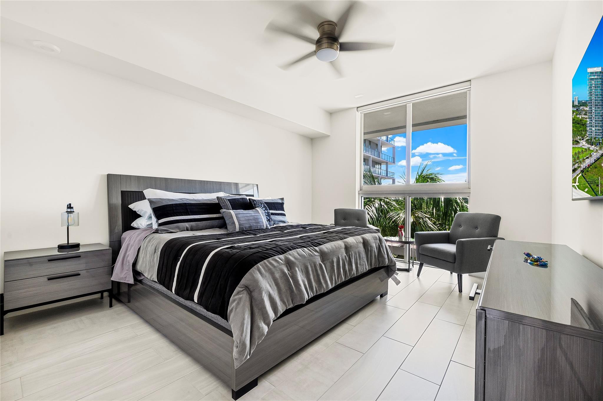 METROPICA NORTH TOWER ONE - Residential