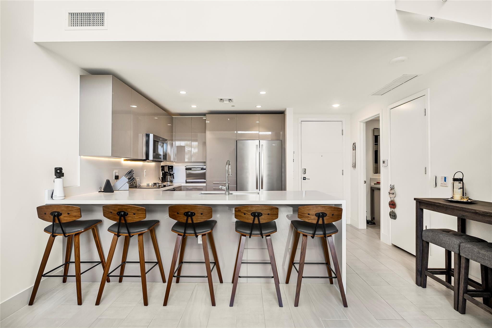 2000 Metropica Way 216