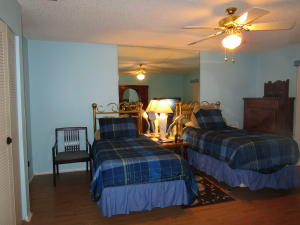 STRATHMORE GATE WEST UNIT - Residential