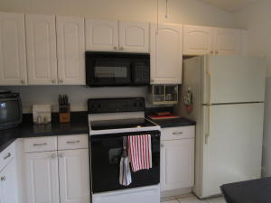 STRATHMORE GATE WEST UNIT - Residential