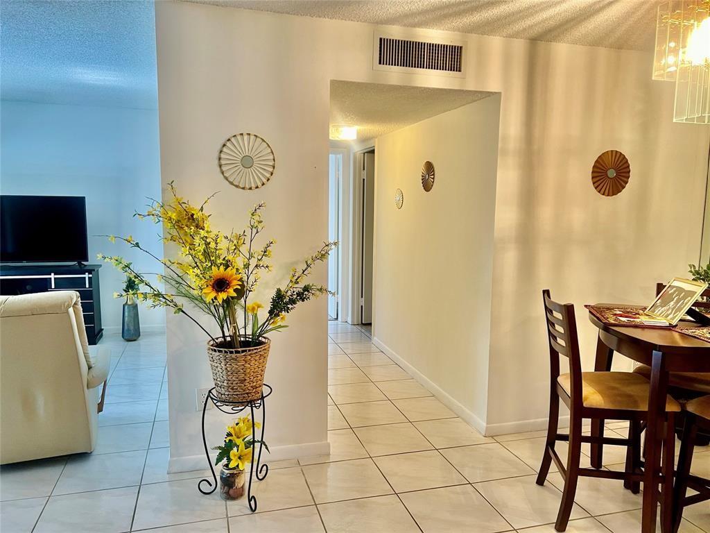 KINGS POINT - Residential Lease