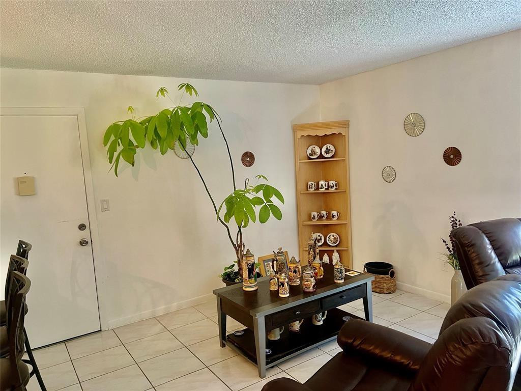 KINGS POINT - Residential Lease