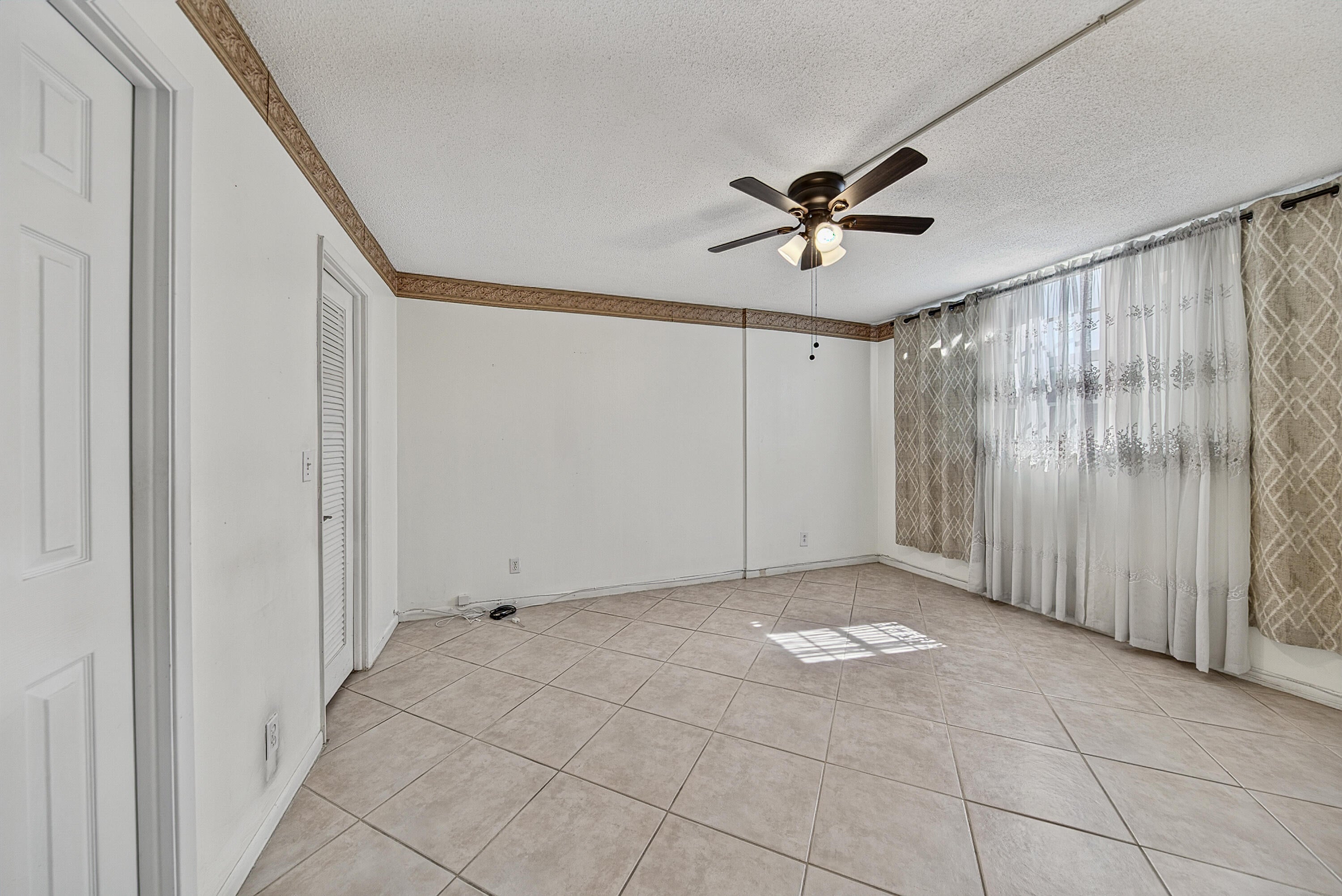 400 SE 10th Street 205