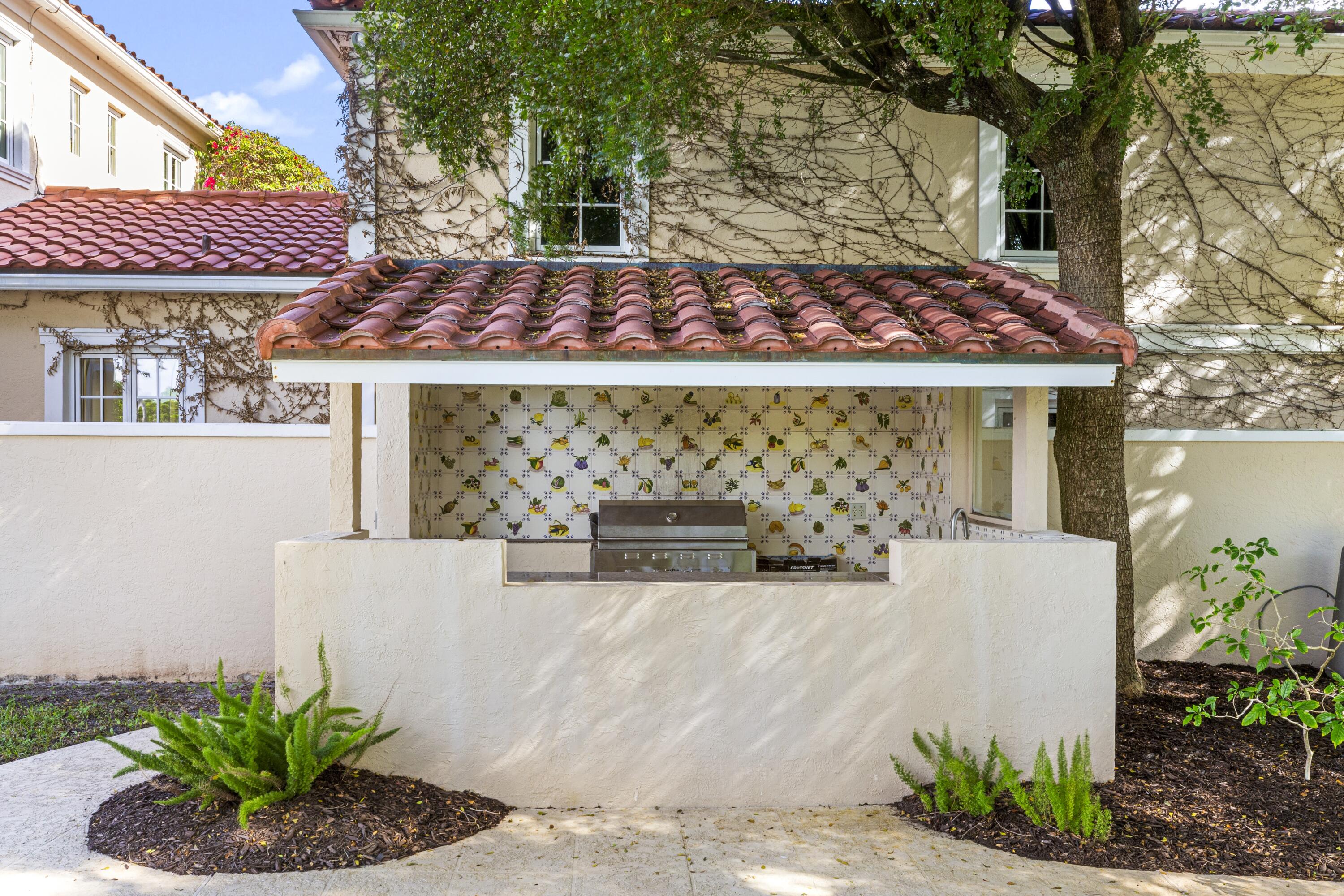 MUIRFIELD PL 6 - Residential