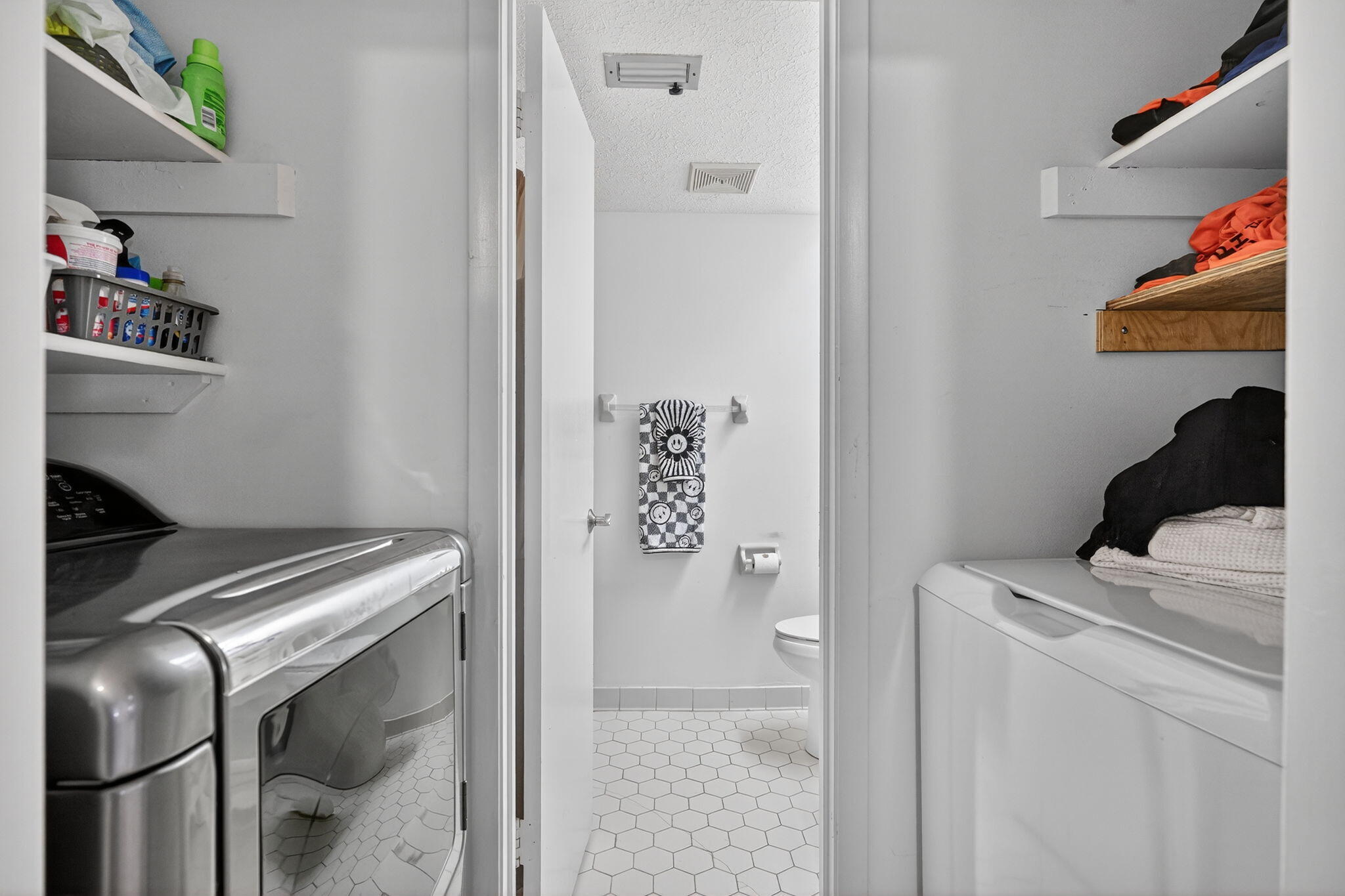 JAMESTOWN AT HERITAGE RIDGE - Residential