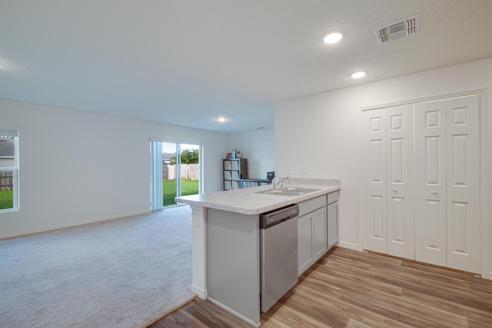 PORT ST LUCIE SECTION 4 - Residential