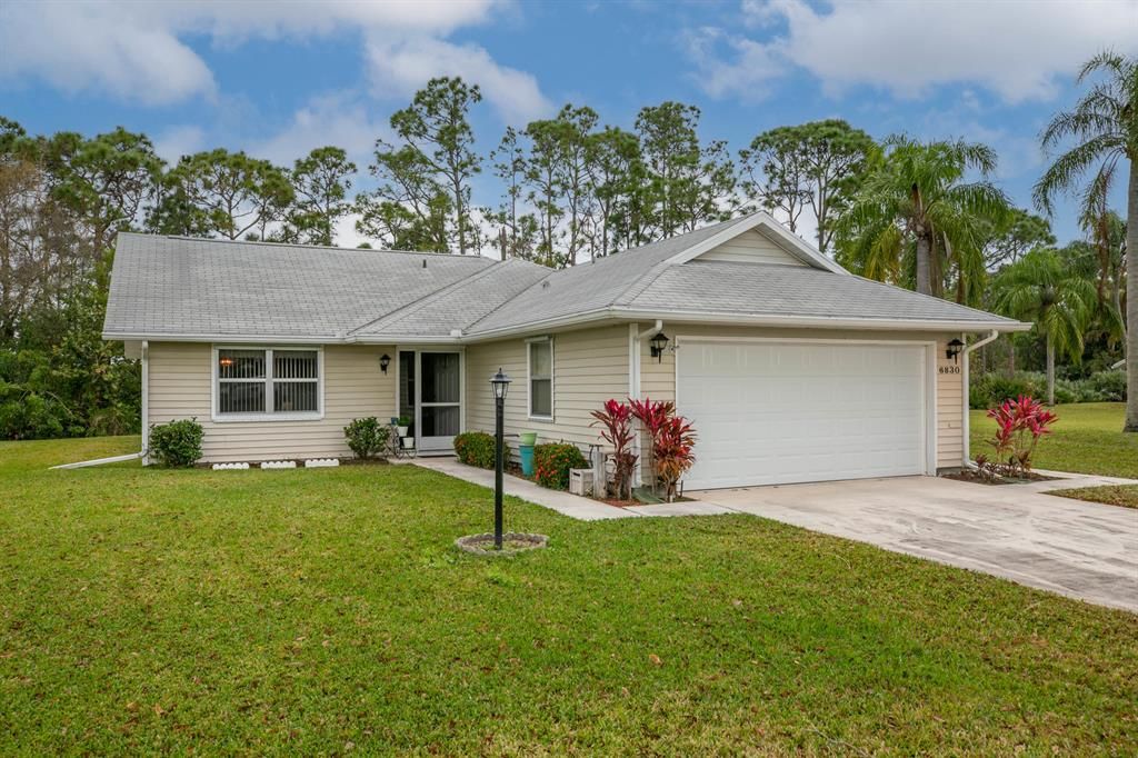 Photo of 6830 SE Lillian Court, Stuart, FL 34997 (MLS # R10692379)