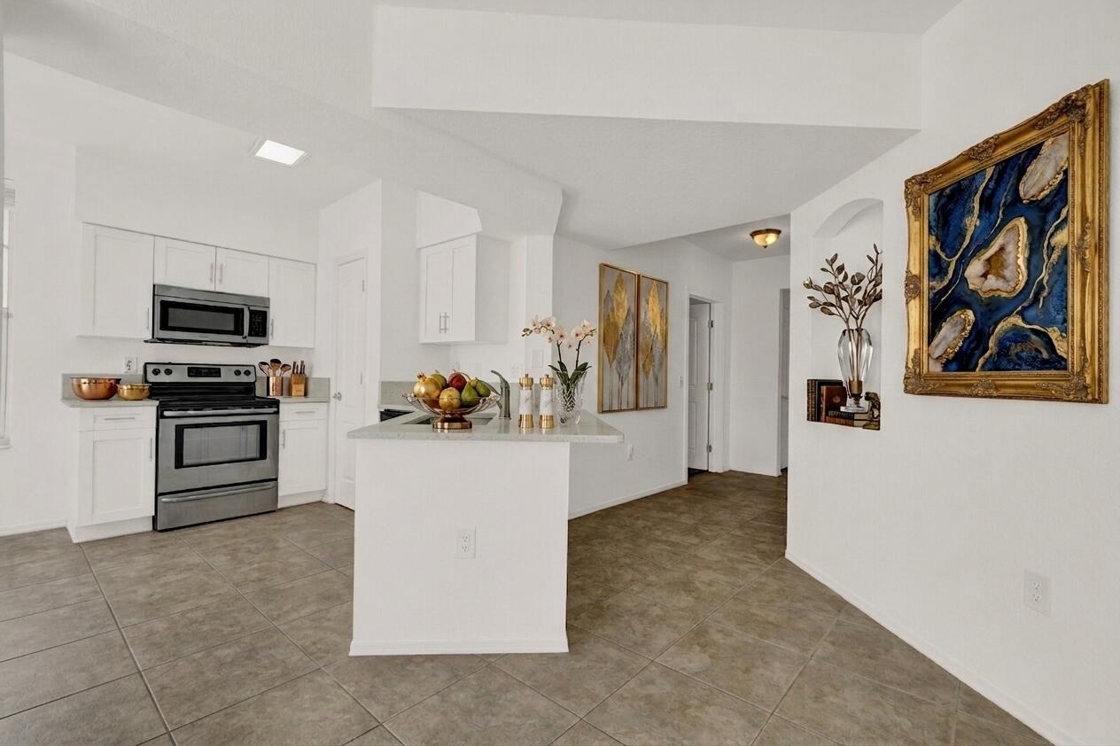 709 BELMONT Place 709