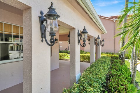 Tiny photo for 709 Belmont Place, Boynton Beach, FL 33436 (MLS # B26066336)