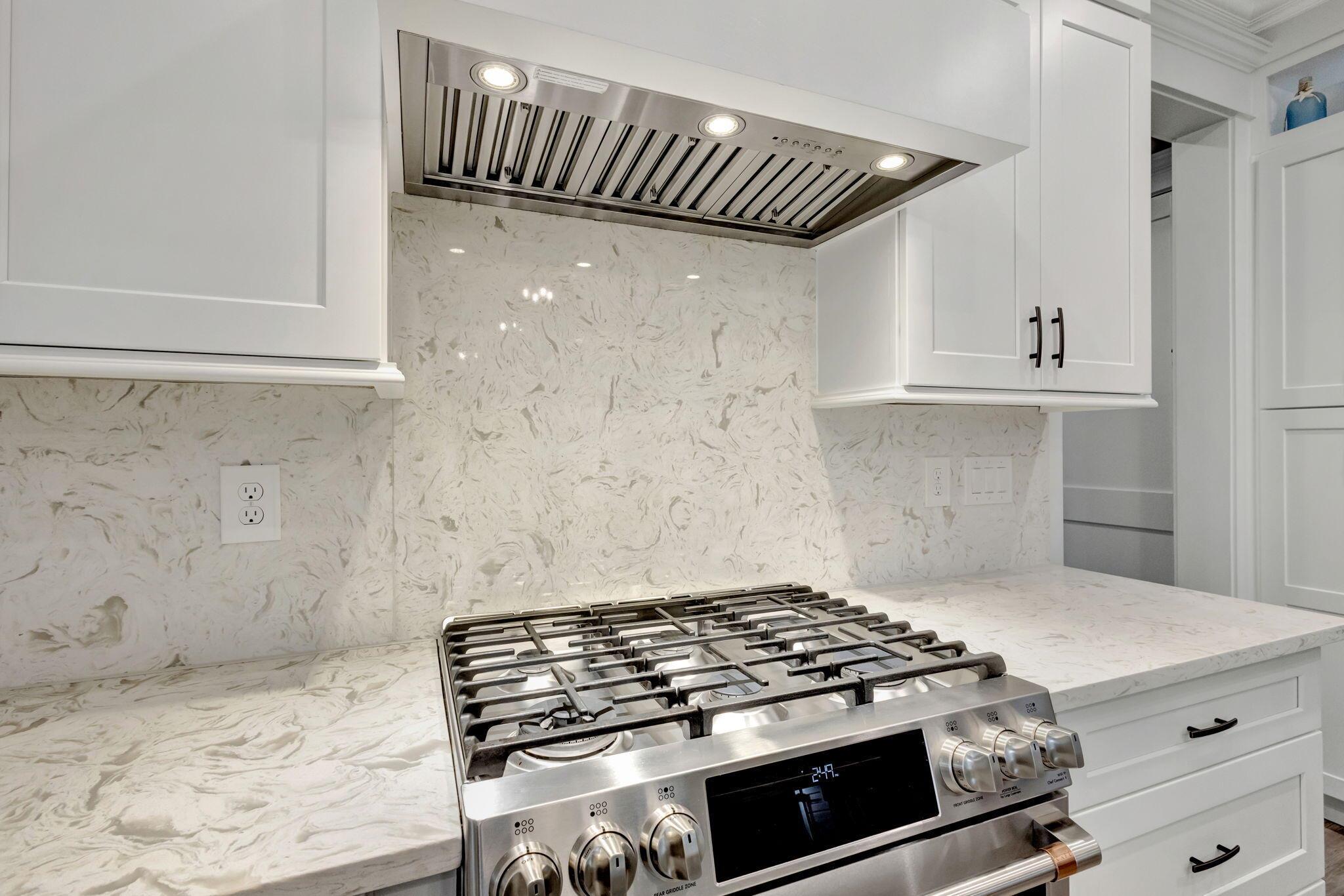 SAVANNA OAKS - Residential