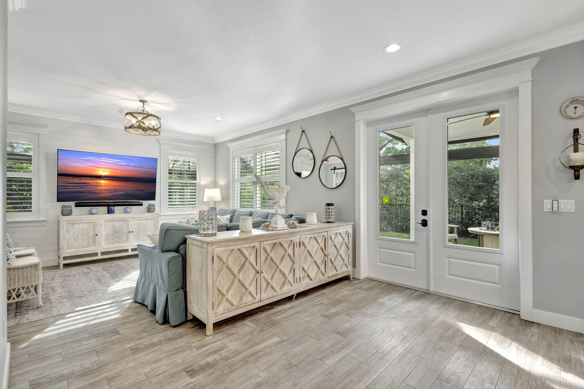 SAVANNA OAKS - Residential