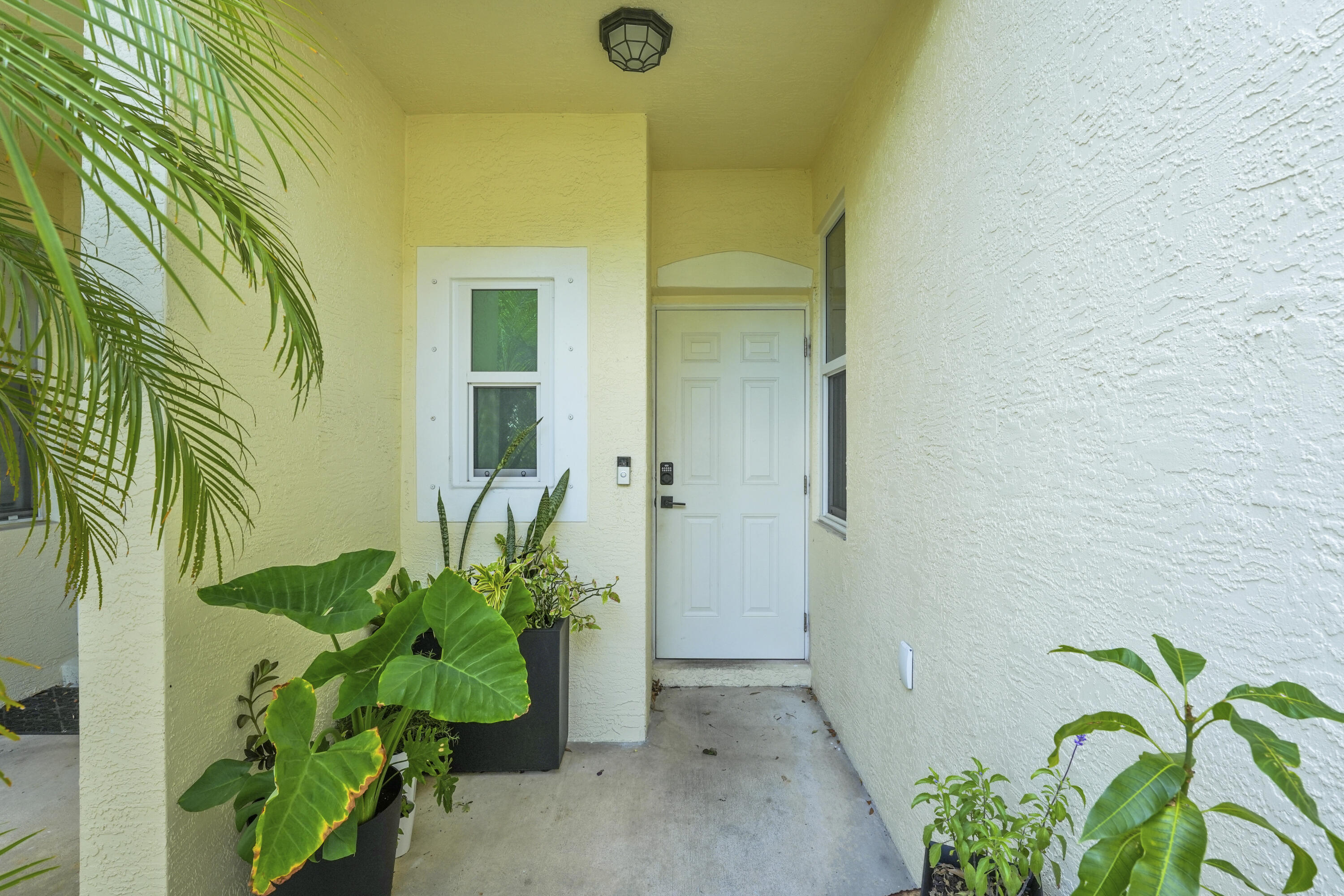 CHARTER CLUB OF PALM BEACH - Residential