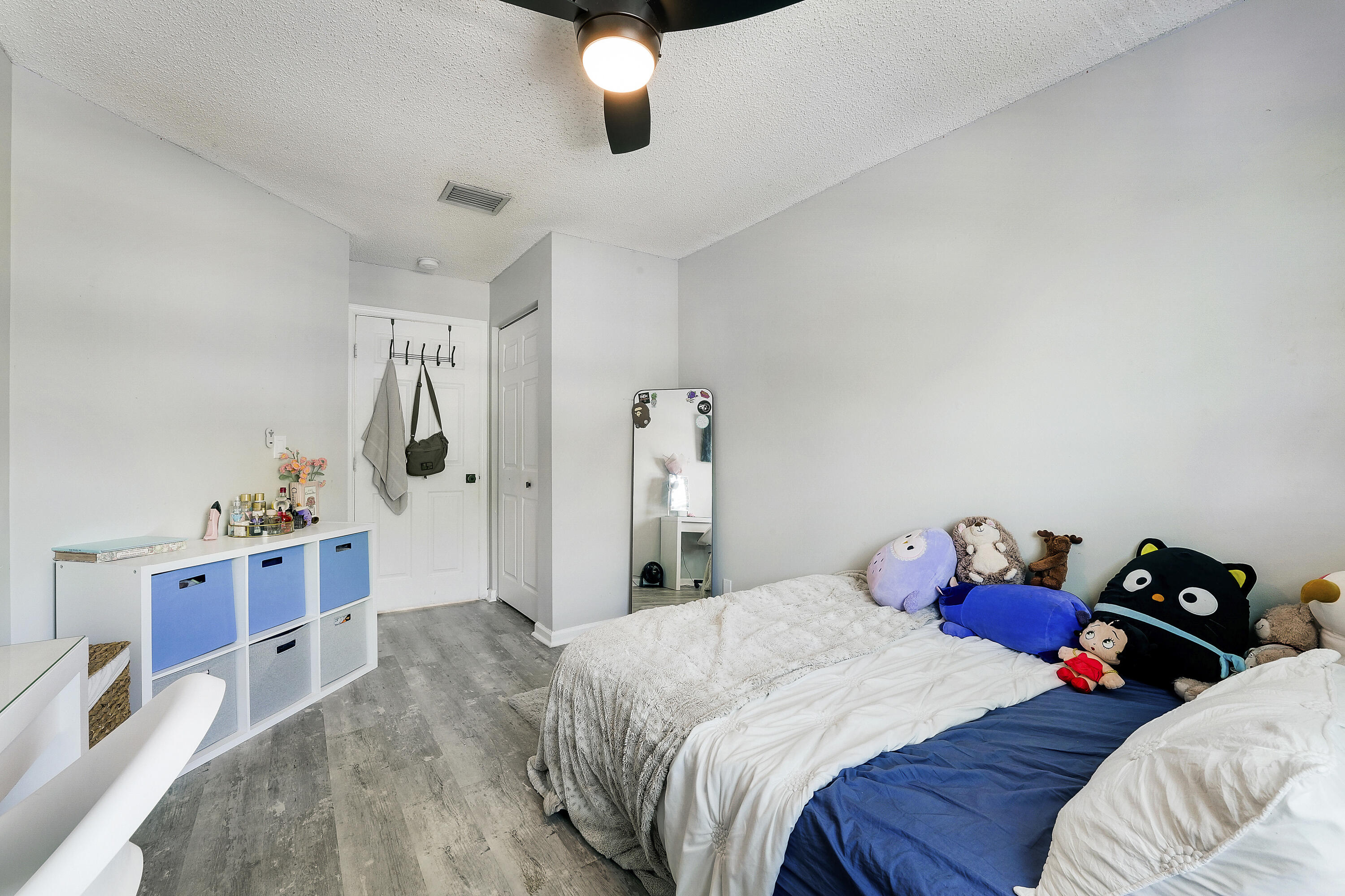 CHARTER CLUB OF PALM BEACH - Residential