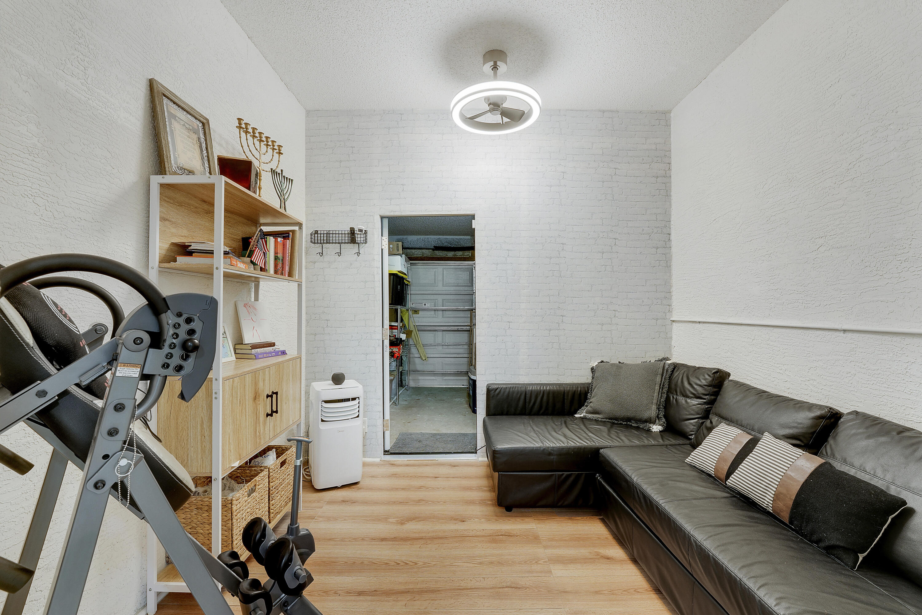 CHARTER CLUB OF PALM BEACH - Residential