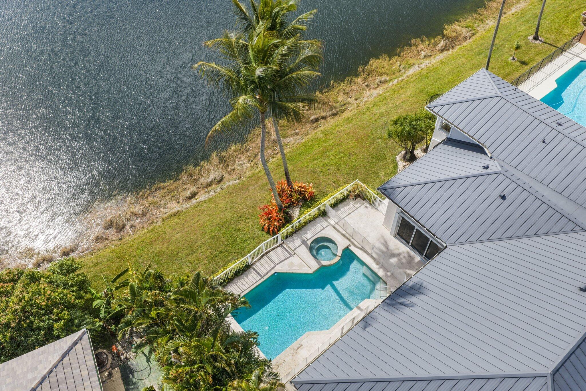 NEWPORT BAY CLUB - Residential