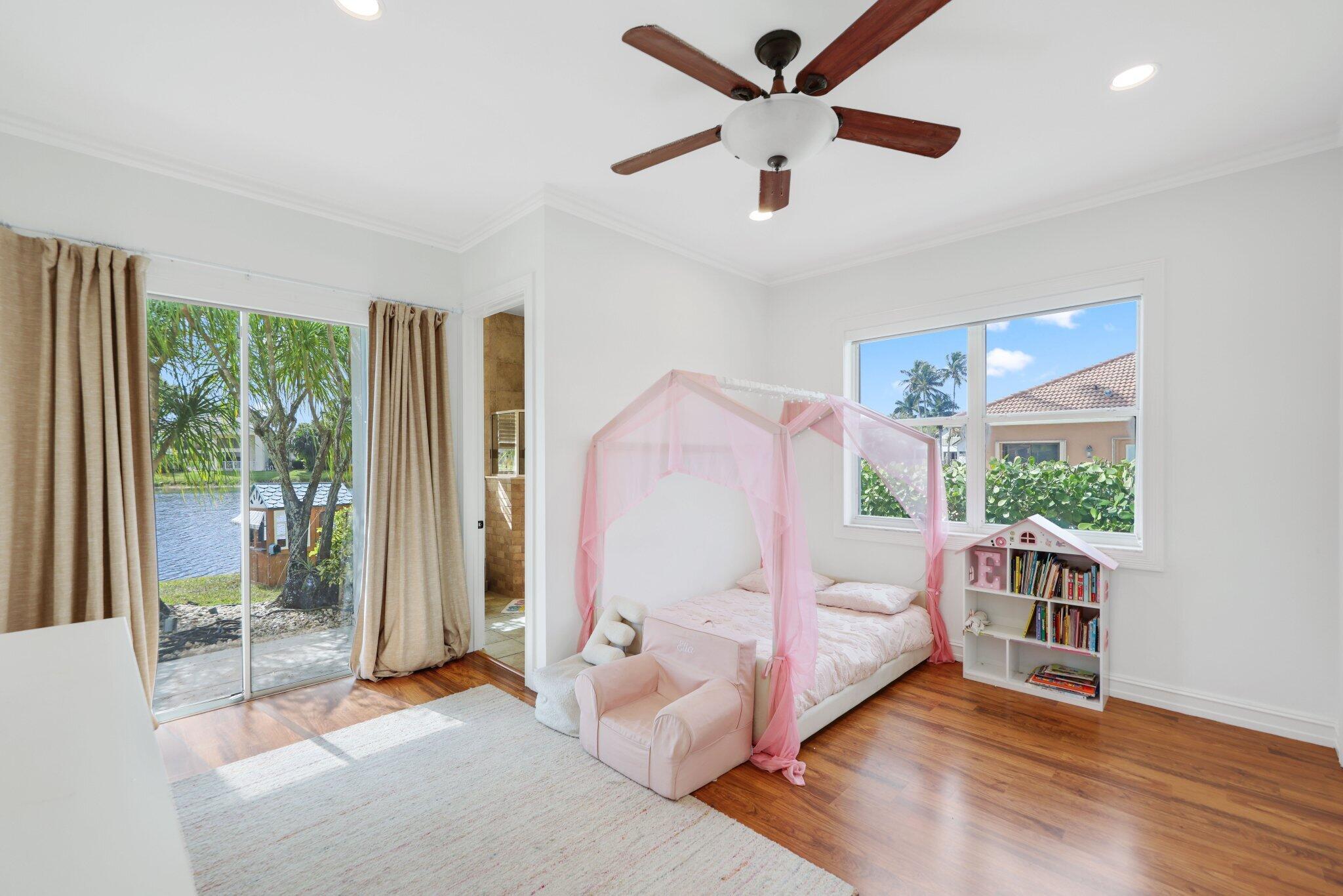 NEWPORT BAY CLUB - Residential