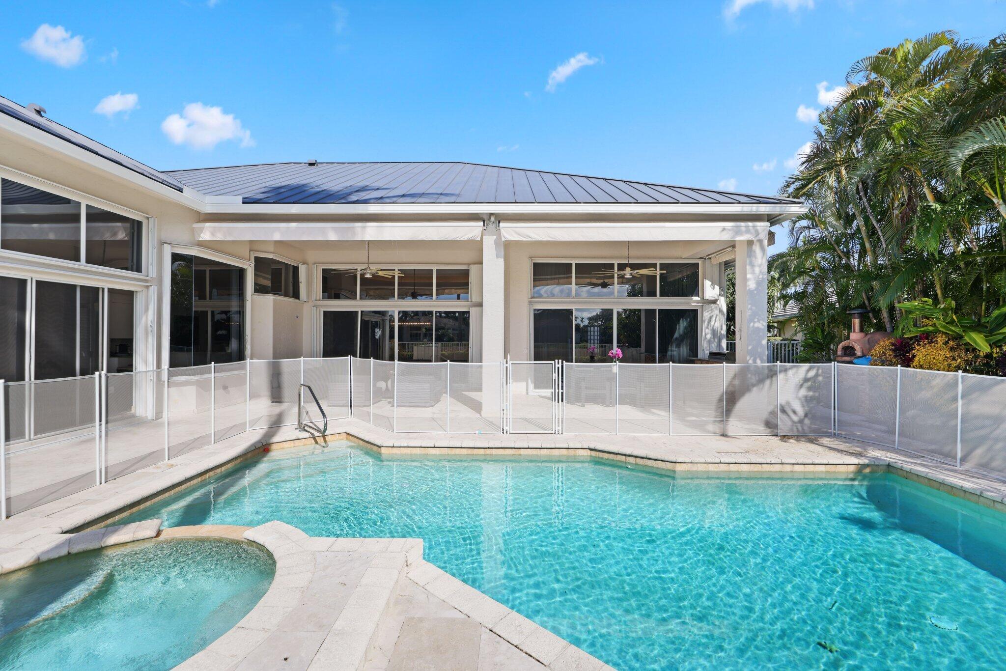 NEWPORT BAY CLUB - Residential