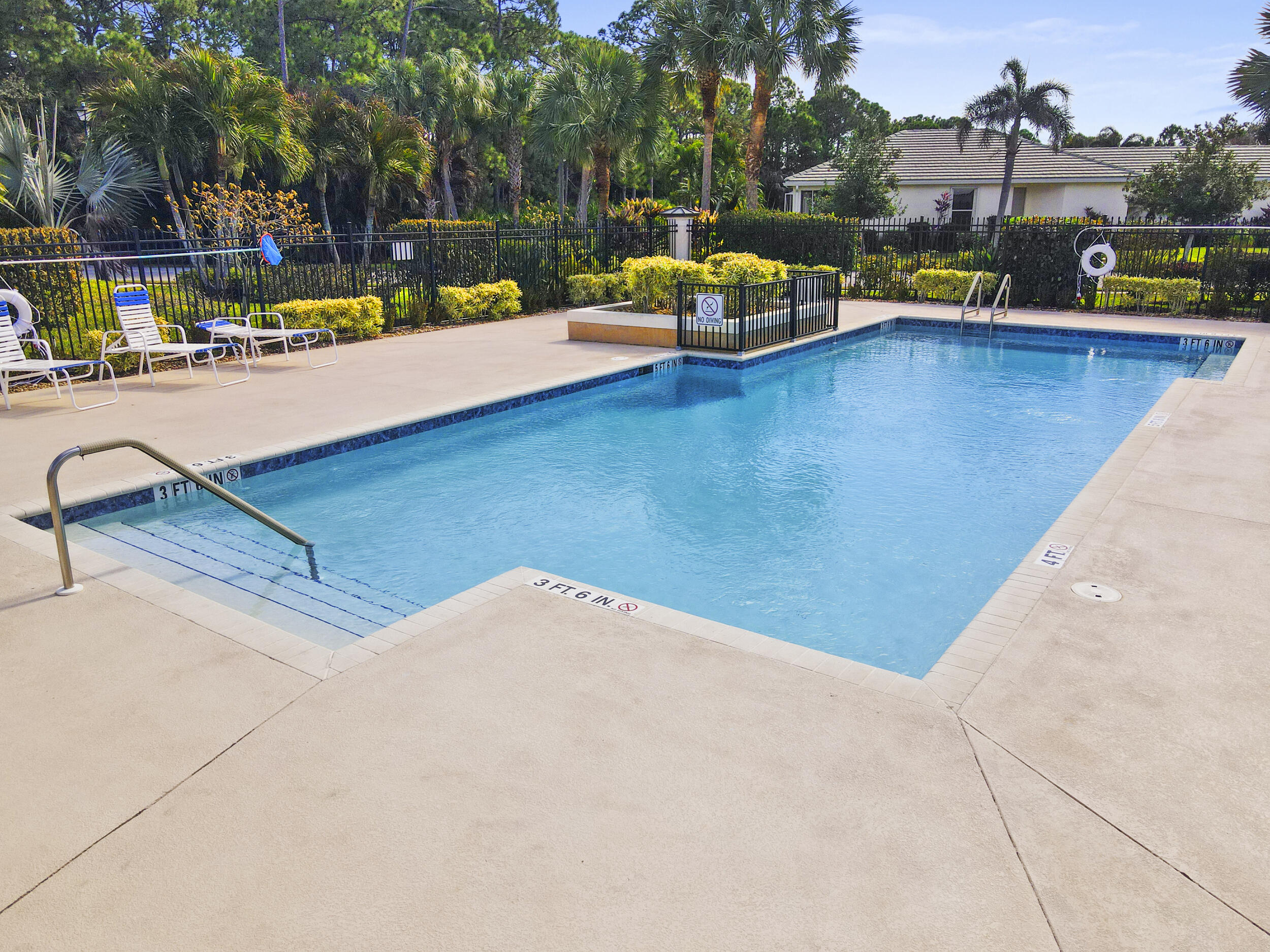 LAKEFOREST POINTE - Residential