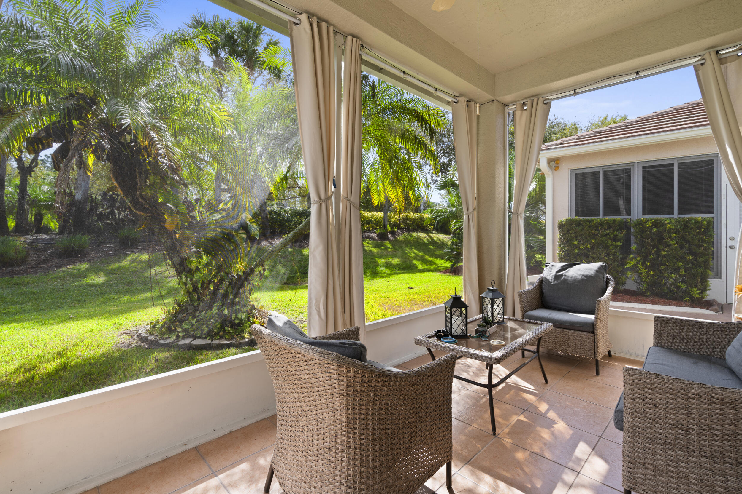 LAKEFOREST POINTE - Residential