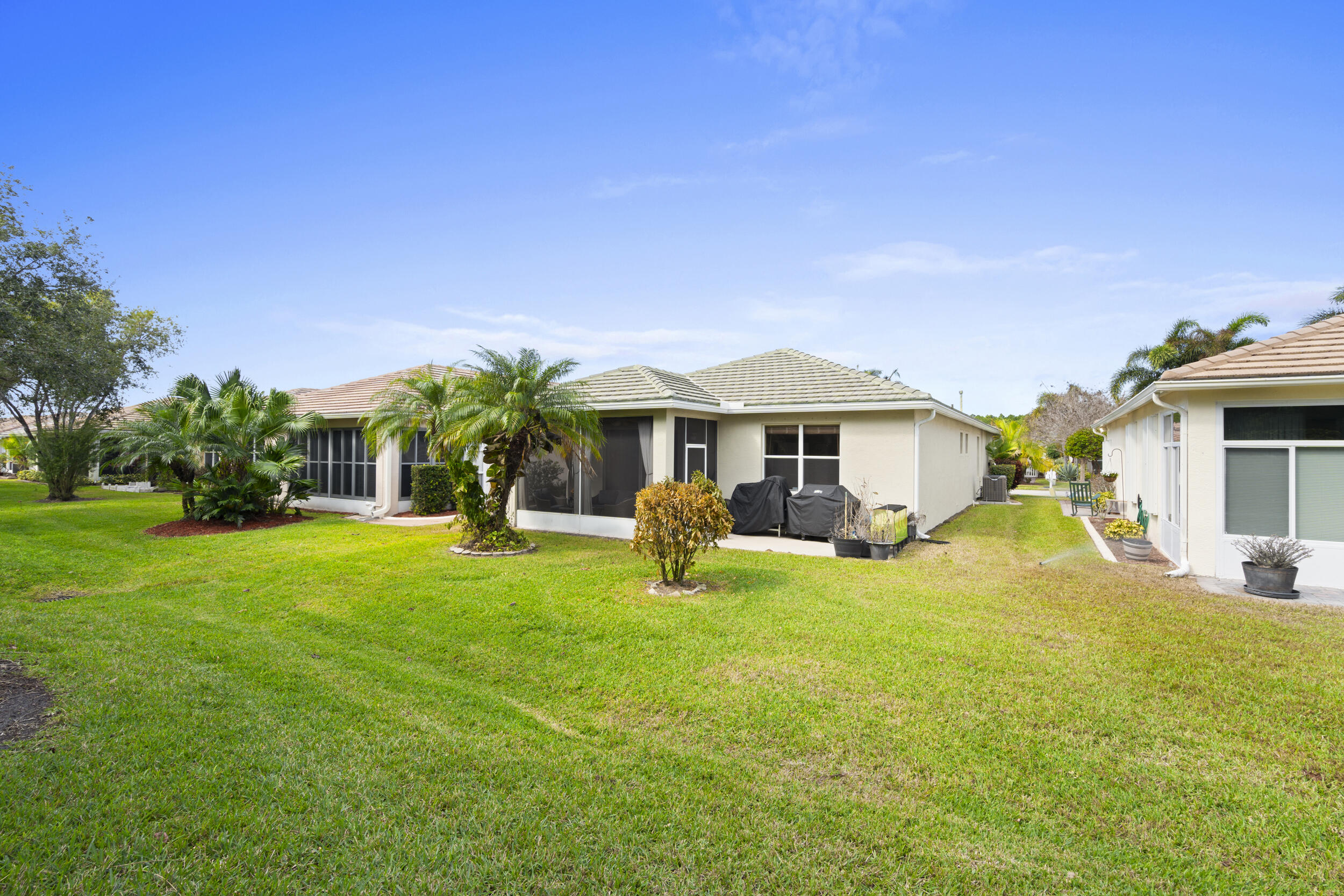 LAKEFOREST POINTE - Residential