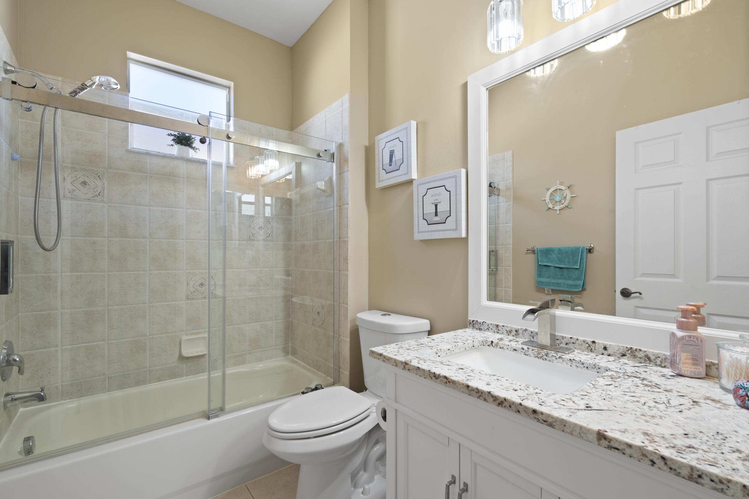 LAKEFOREST POINTE - Residential