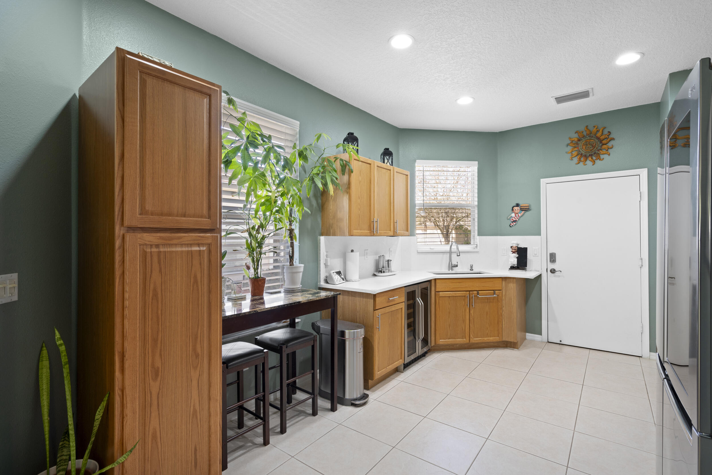 LAKEFOREST POINTE - Residential