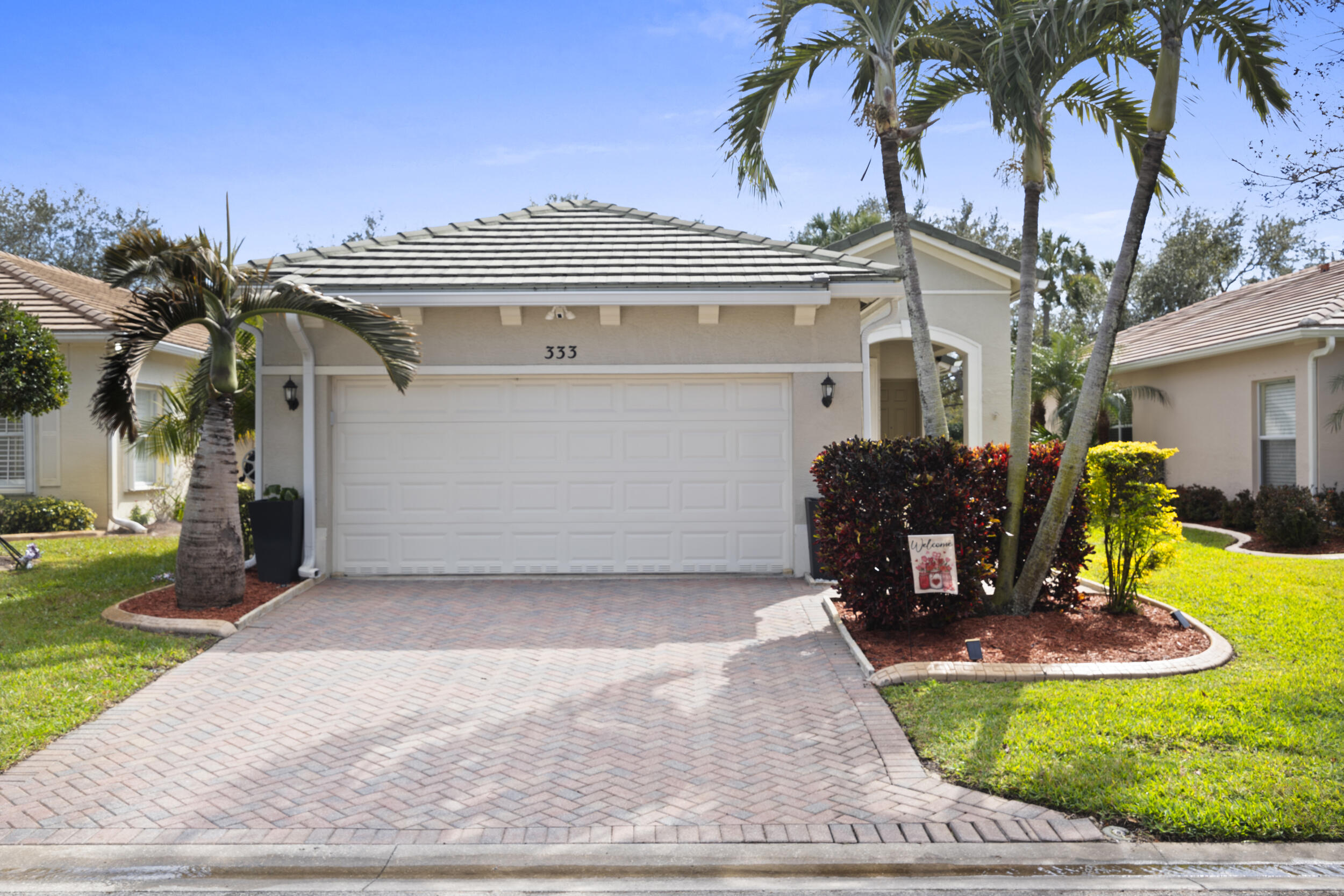 LAKEFOREST POINTE - Residential