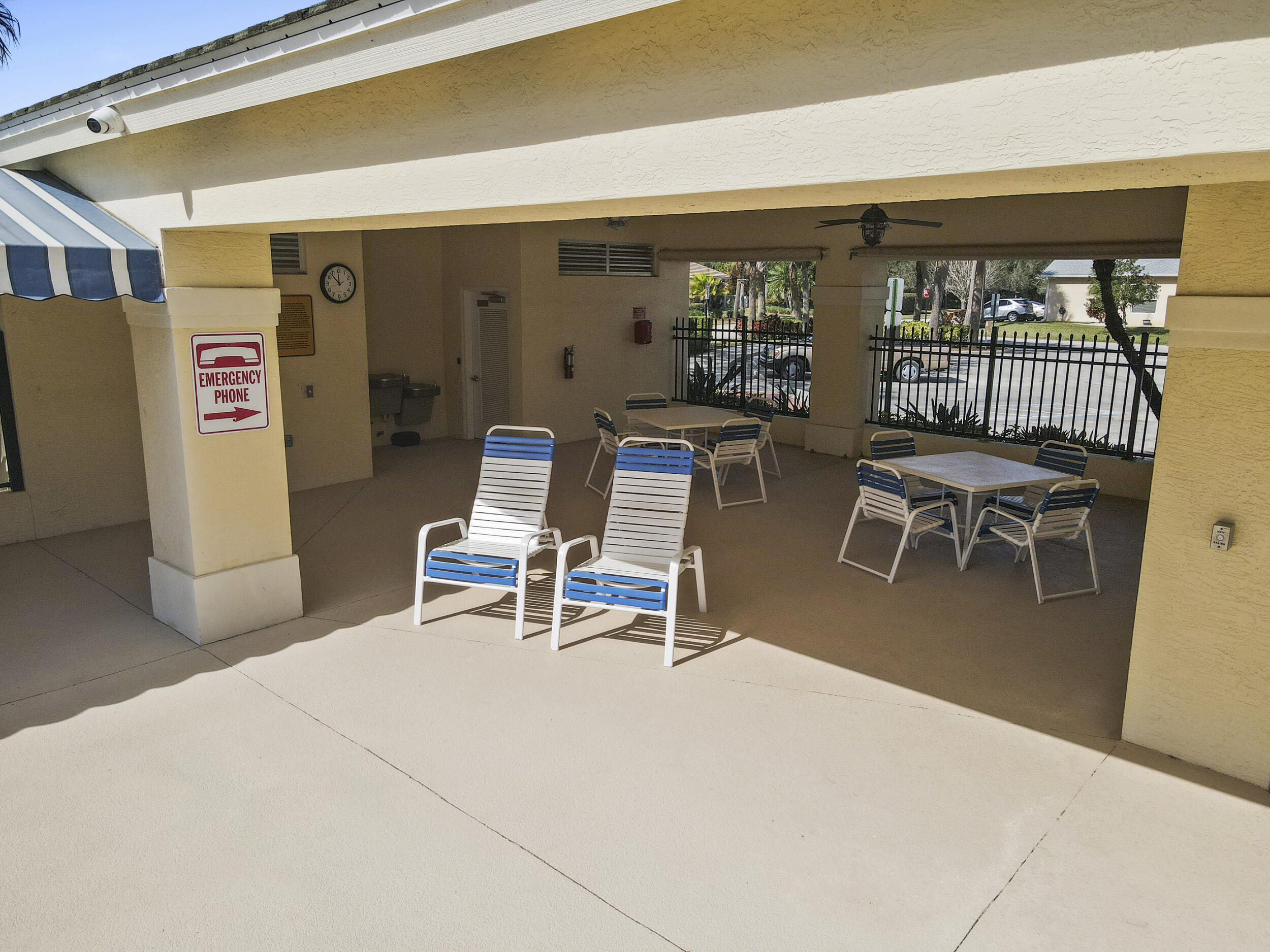 LAKEFOREST POINTE - Residential