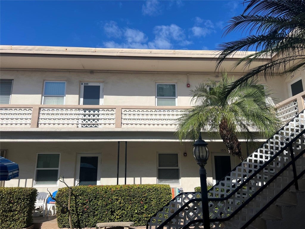 1315 N Ocean Drive