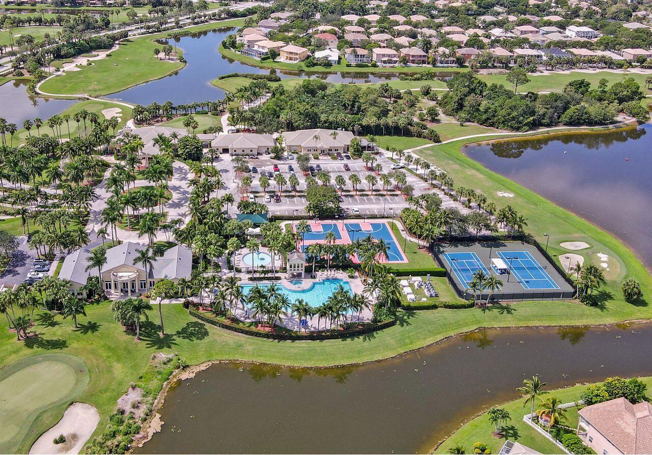 MADISON GREEN 1 - Residential