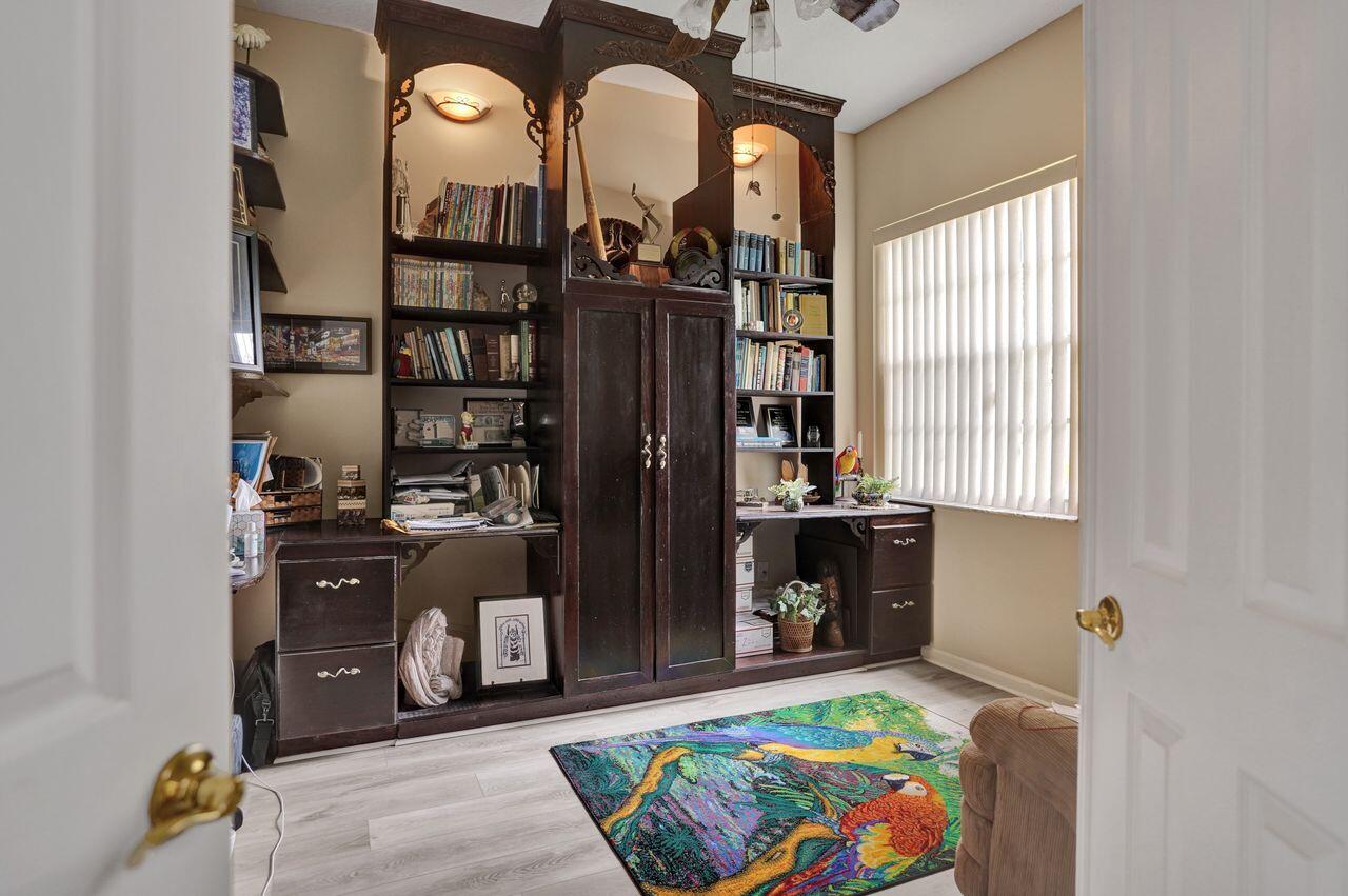 MADISON GREEN 1 - Residential