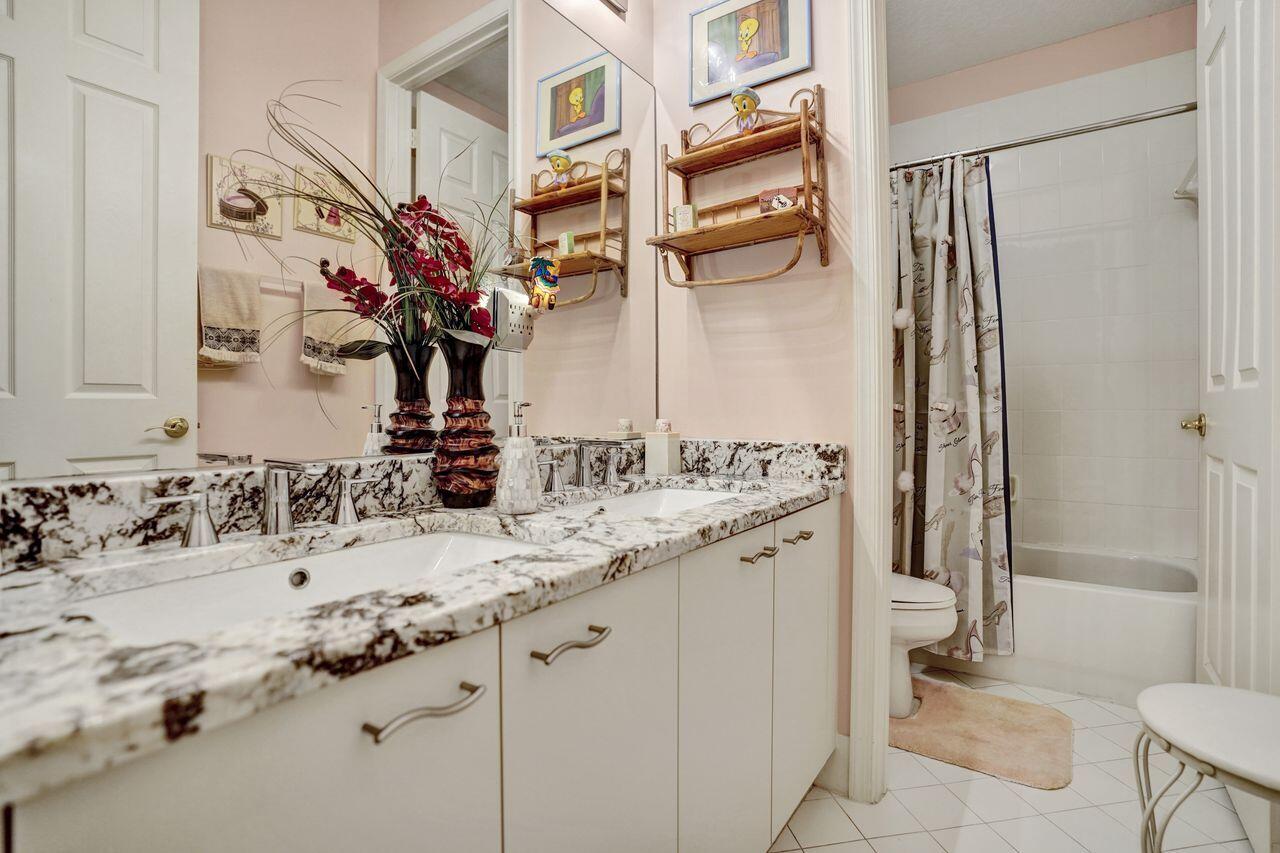 MADISON GREEN 1 - Residential