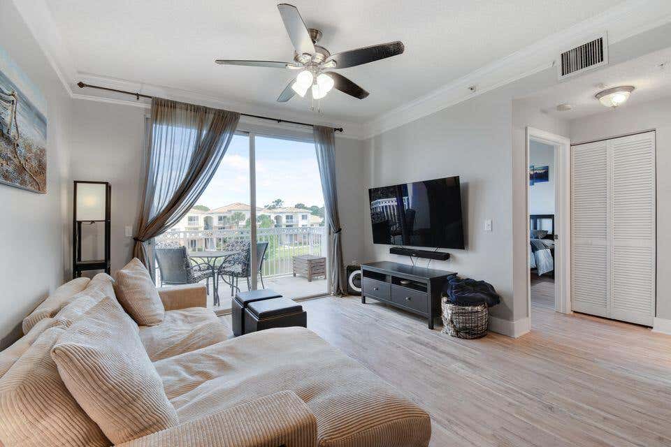 Photo of 7302 Myrtlewood Circle W, Palm Beach Gardens, FL 33418 (MLS # R11021655)