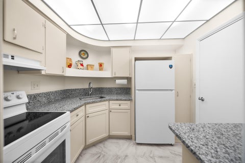 Tiny photo for 3233 NE 34th Street #718, Fort Lauderdale, FL 33308 (MLS # B26045426)