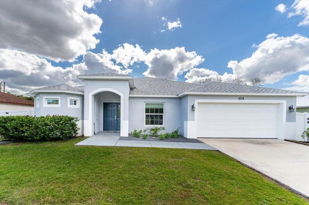 Photo of 1074 SW Payne Avenue, Port St Lucie, FL 34953 (MLS # R10862403)