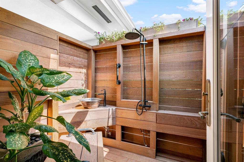 PROXIMITY PARK - Residential