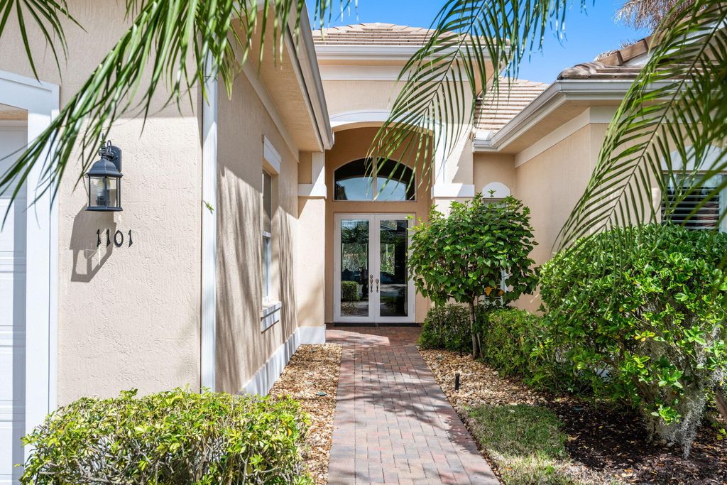 Photo of 1101 River Wind Circle, Vero Beach, FL 32967 (MLS # R11169485)