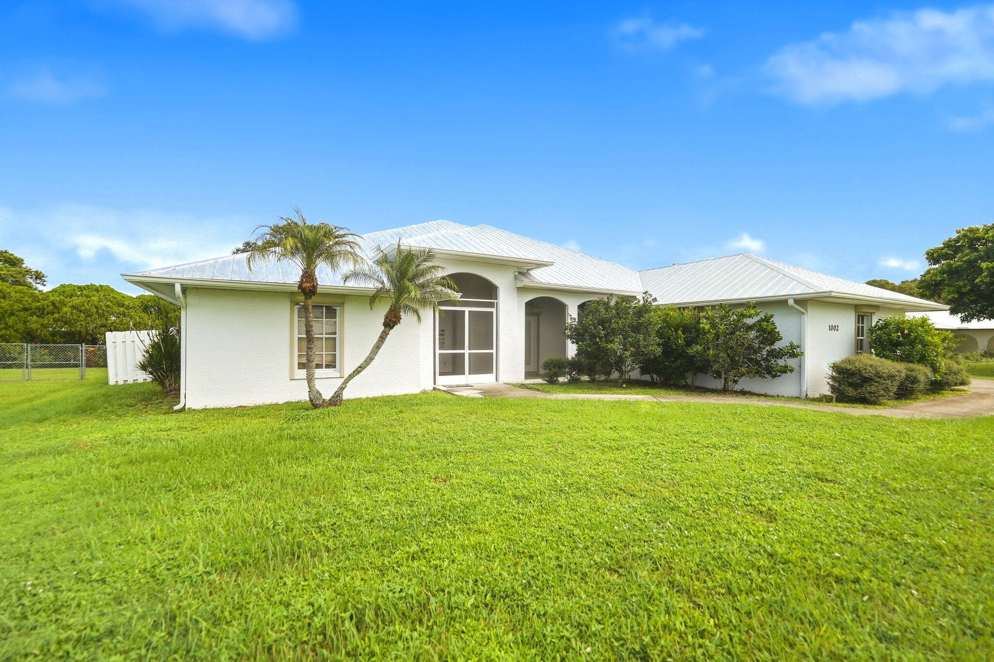 1002 Ibis Avenue