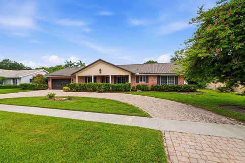 Tiny photo for 7221 SW 7th Street, Plantation, FL 33317 (MLS # B26037324)